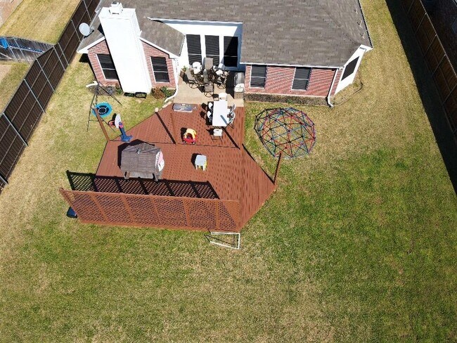Building Photo - 5213 Valleydale Dr