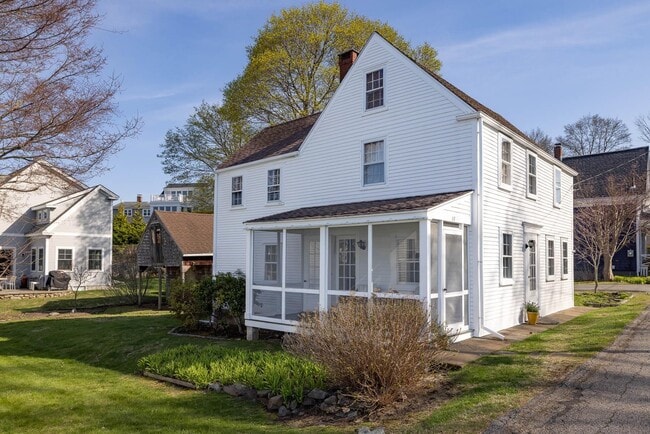 Building Photo - 17 Elm Ct