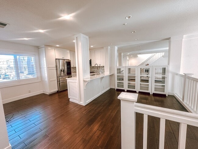 Building Photo - Dublin Home Available Now!