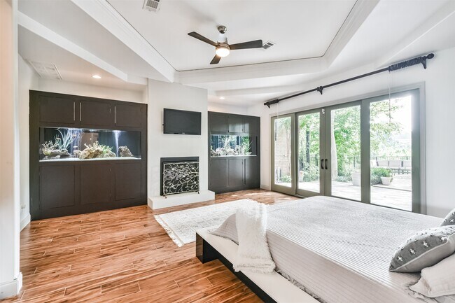Building Photo - 4736 Post Oak Timber Dr