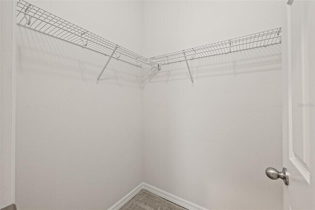 Building Photo - 1950 Lake Ridge Blvd