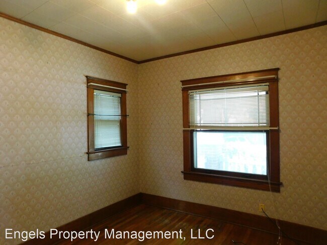 Building Photo - 5 br, 2 bath House - 524 W 4th