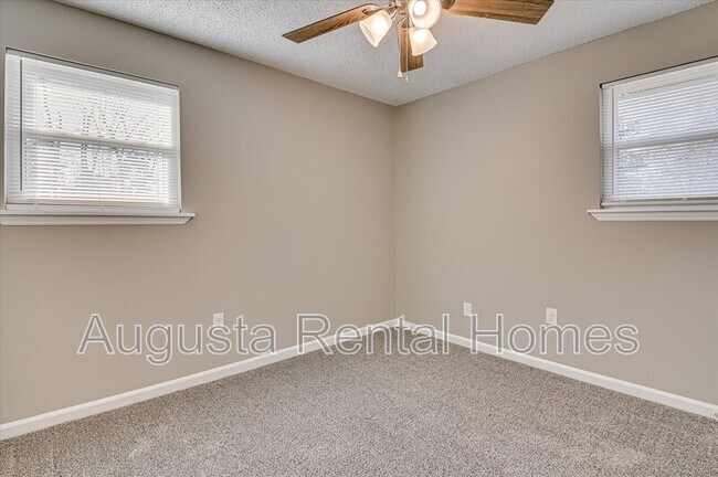 Building Photo - 3422 Chadbourne Street