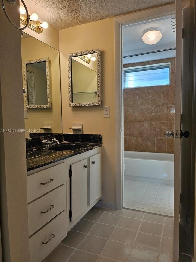 Building Photo - 5940 NW 64th Ave