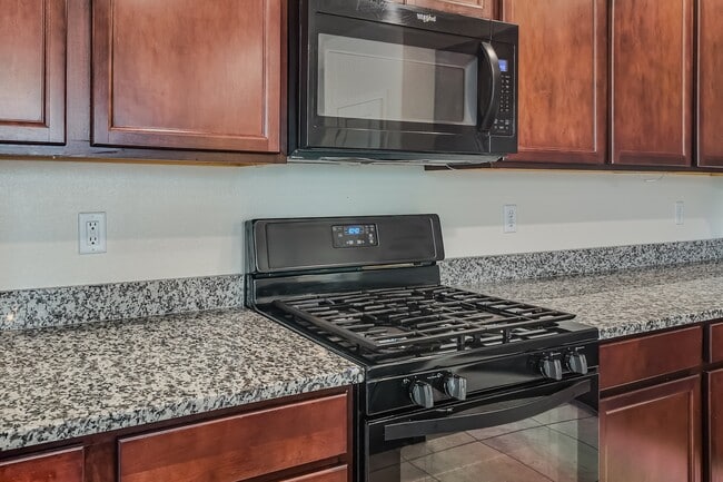 Building Photo - 3210 Brynley Ave