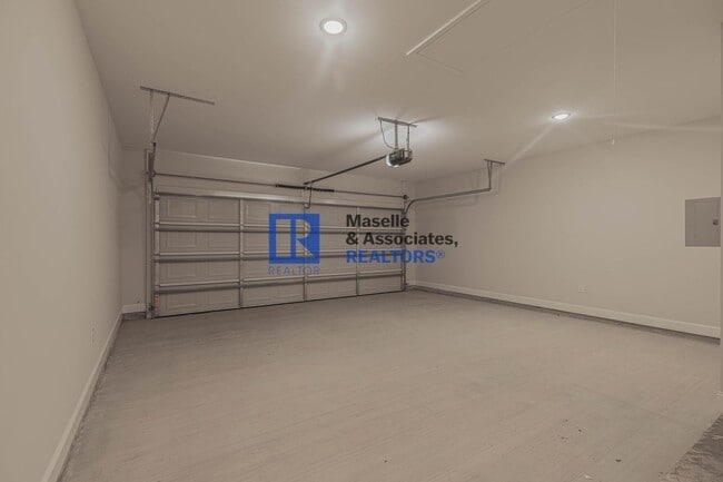 Building Photo - 359 Willow Wy