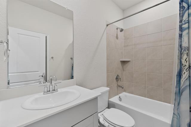 Building Photo - 2927 Brittlebush Dr