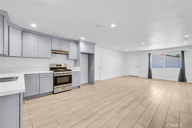 Building Photo - 9321 Sage Ave