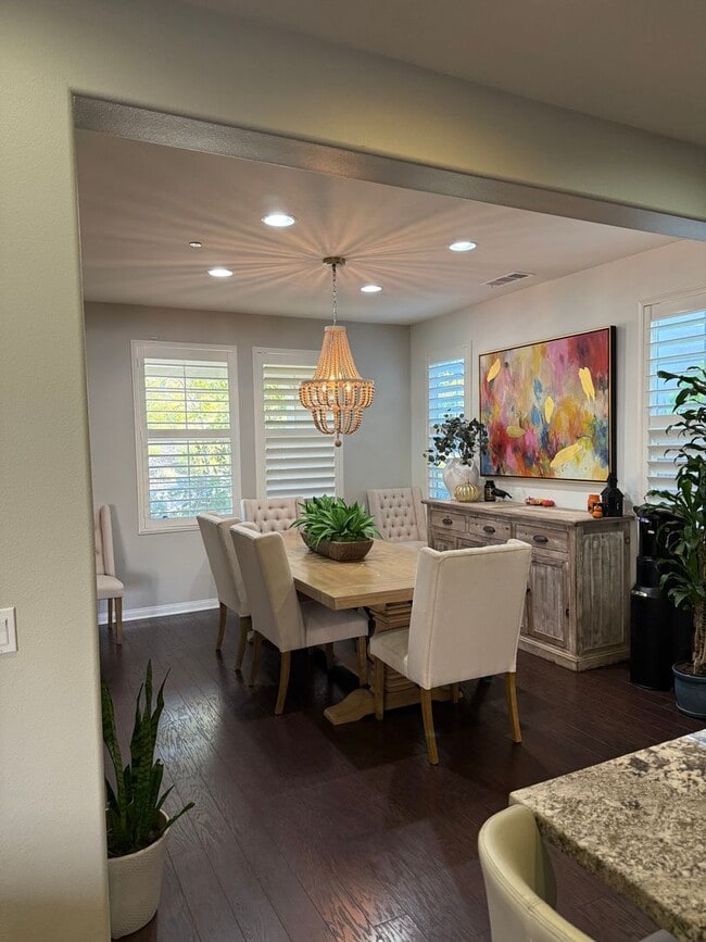 Building Photo - Move in Ready Home in the Beautiful Del Su...