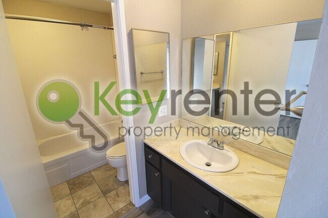 Building Photo - 5634 Clark Ave