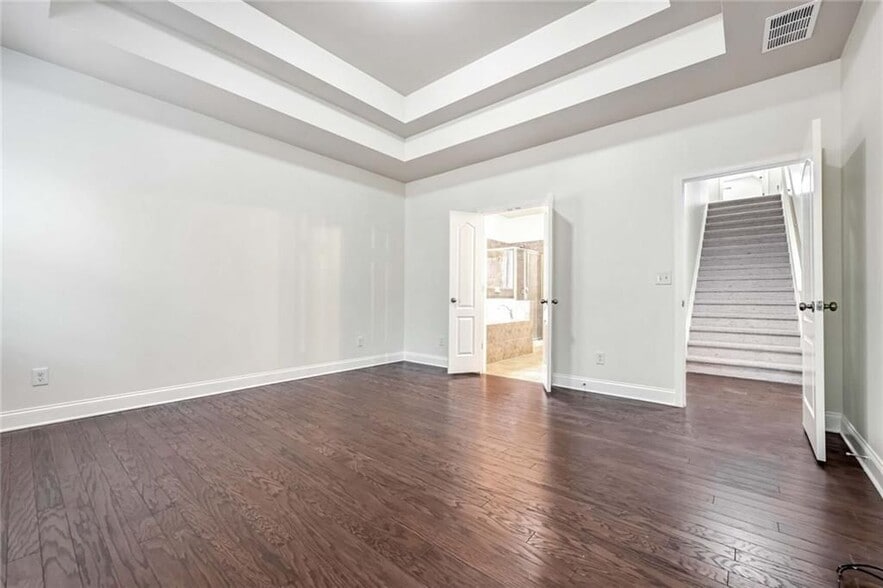 Building Photo - 4106 Bunker Dr SW