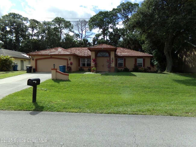Primary Photo - 310 Seahorse Cir SE