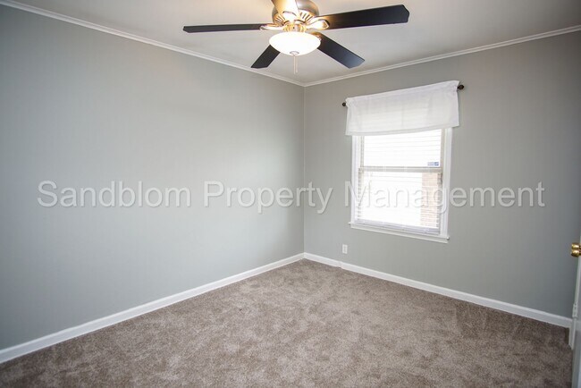 Building Photo - For Lease | Midtown Tulsa | Available Now!