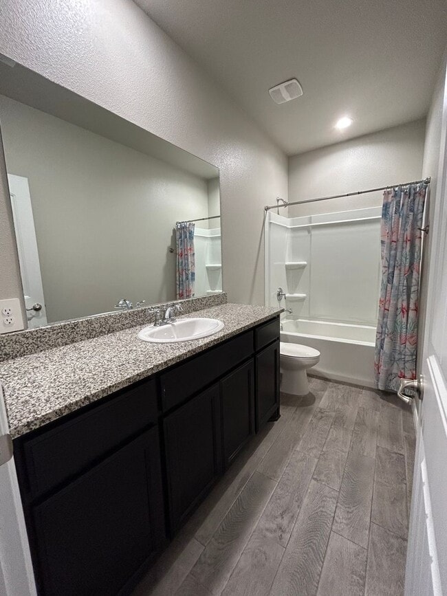 Building Photo - Back on the Market!!  Beautiful 5 Bedroom Home in Desert Ridge