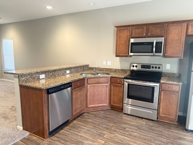 Building Photo - 2 Bed 1 Car Attached Villa in Blue Springs