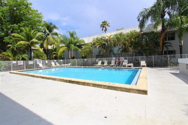 Building Photo - 17255 SW 95th Ave