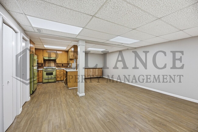 Building Photo - 1908 N Jeanette St