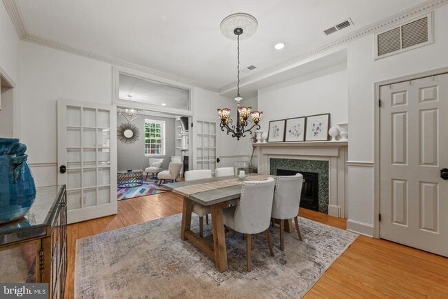 Building Photo - 709 S Bond St