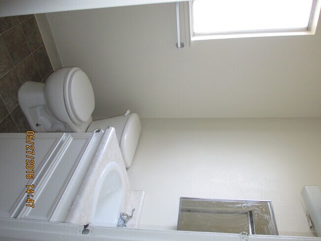 Building Photo - FOU310