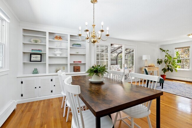 Building Photo - 13 Prospect St