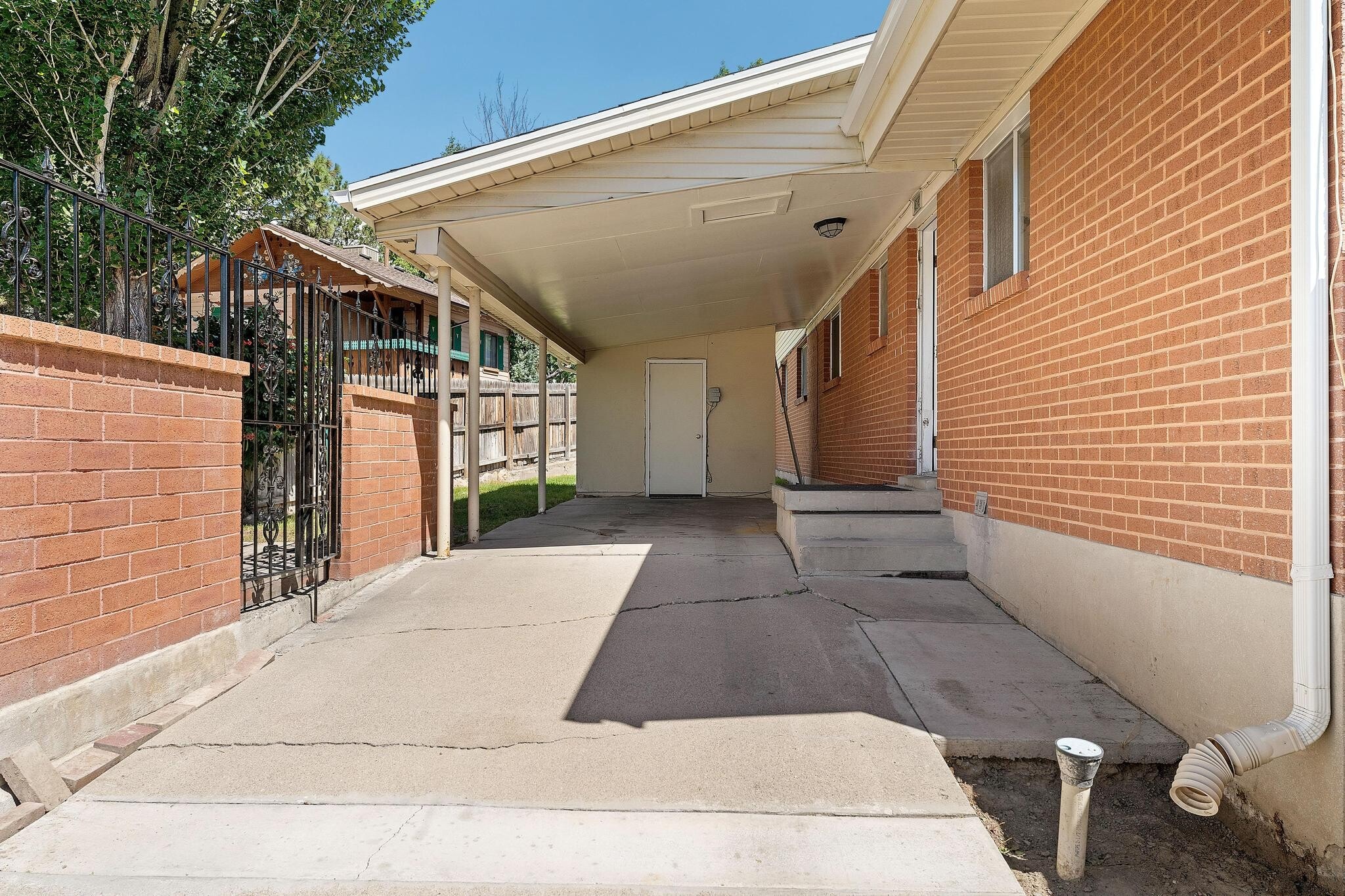 Building Photo - 4243 S Lynne Ln