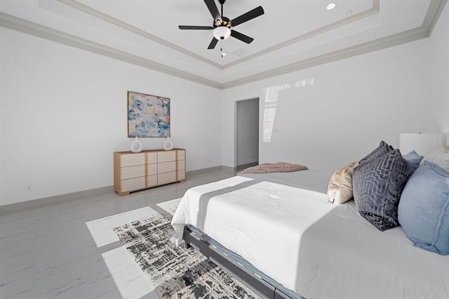 Building Photo - 10375 Great Days Dr