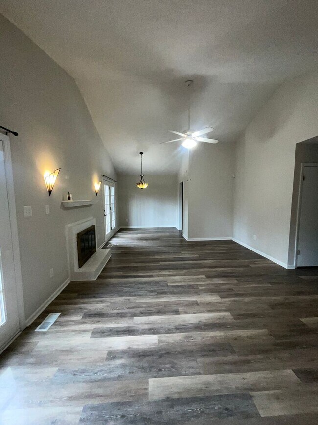 Building Photo - 4628 Keg Ct
