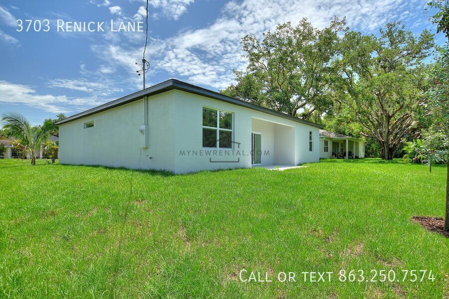 Building Photo - 3703 Renick Ln