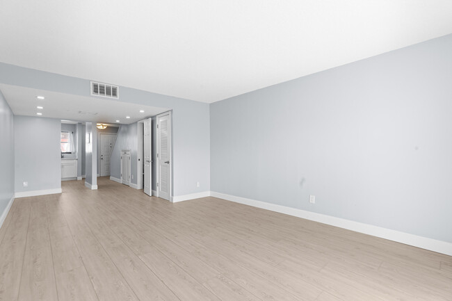 Building Photo - 1300 Seaway Dr