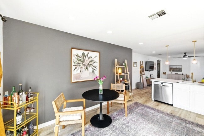 Building Photo - 5905 Los Dios Pl