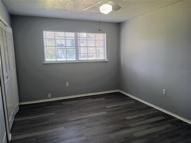 Building Photo - 5317 Curry Ford Rd