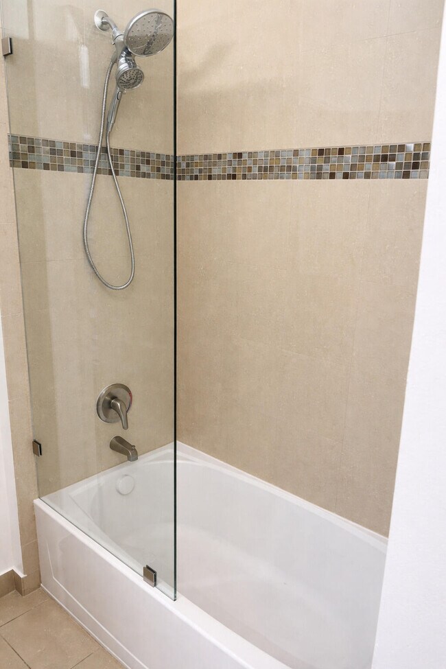 Building Photo - 19105 NE 8th Ct