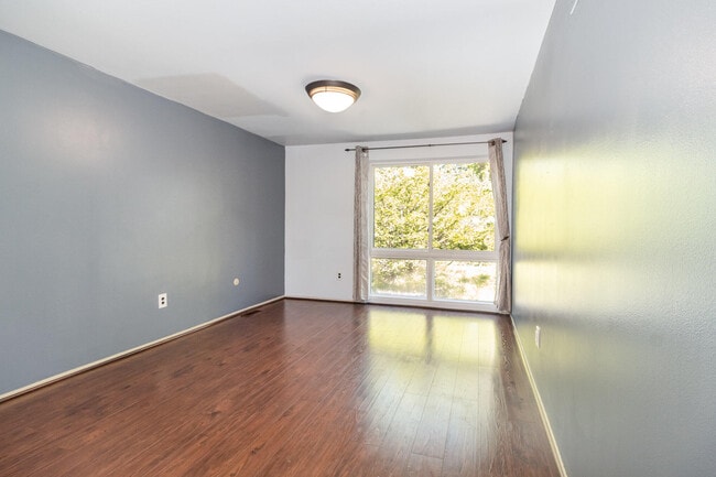 Building Photo - 24750 Olde Orchard St