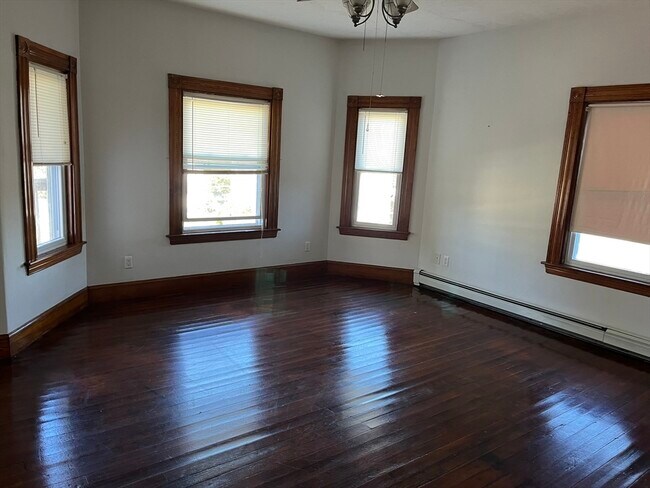 Primary Photo - 64 Crapo St