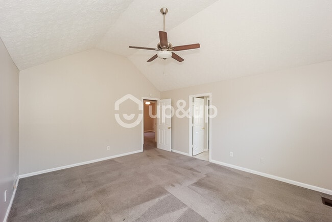 Building Photo - Fantastic 3bd/2.5ba home! Coming soon!