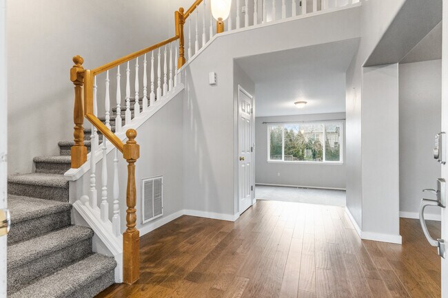 Building Photo - 2851 Cleveland Ave NW