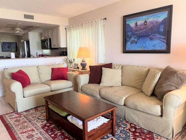 Building Photo - GREAT PRICE!  Gulf Horizon, Gulf Front, 2BR/2BA 1st Floor Condo