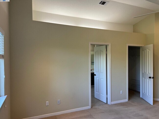Building Photo - 4173 Garibaldi Pl