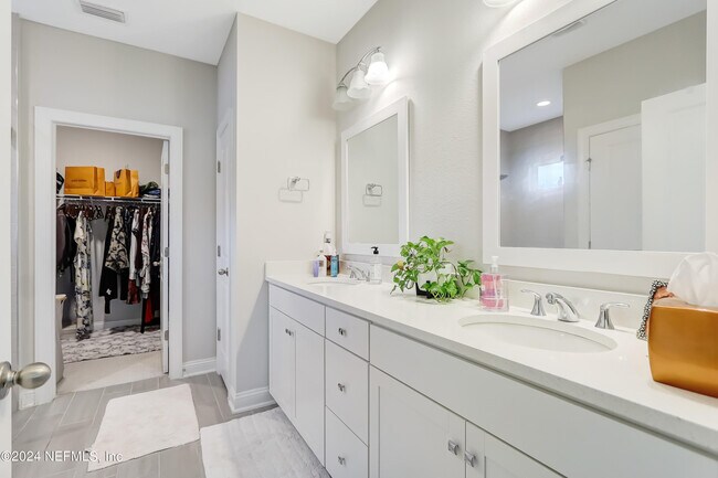 Building Photo - 295 Morning Mist Ln