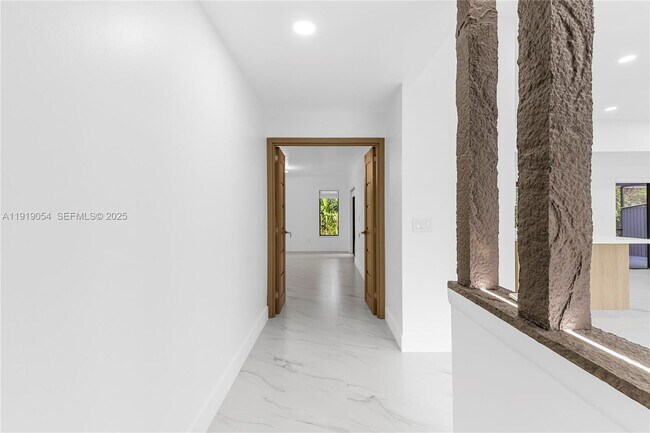 Building Photo - 2149 NW 85th Ln