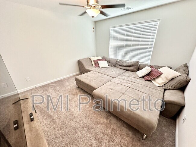 Building Photo - 409 Eclipse Ln