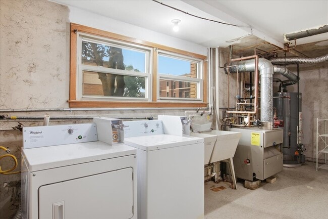 Building Photo - 2746 N 75th Ct