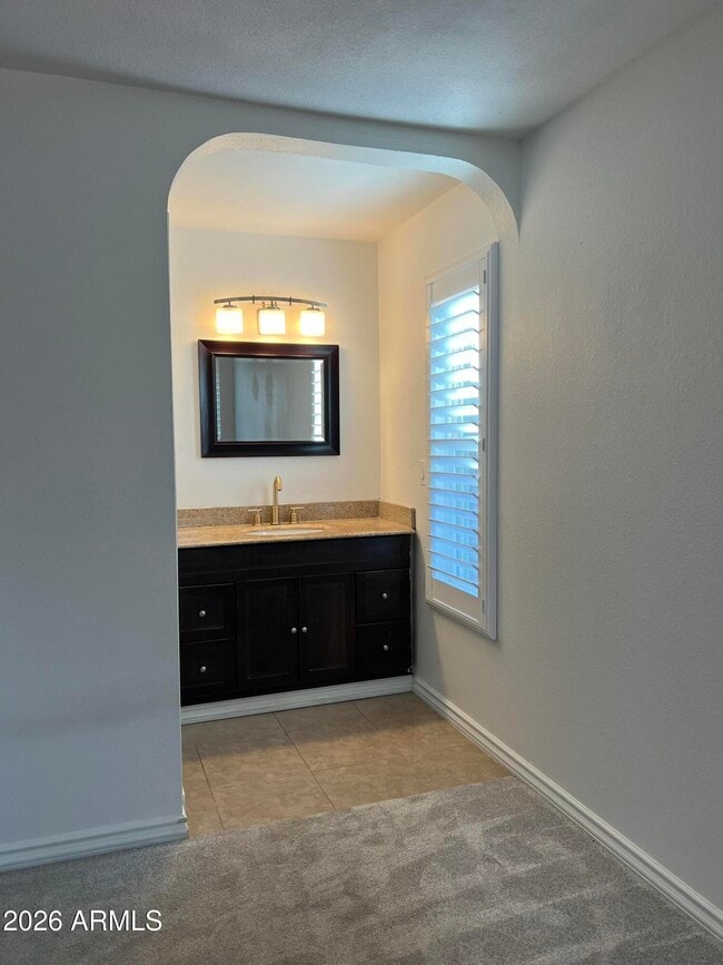 Building Photo - 10038 S 46th Pl