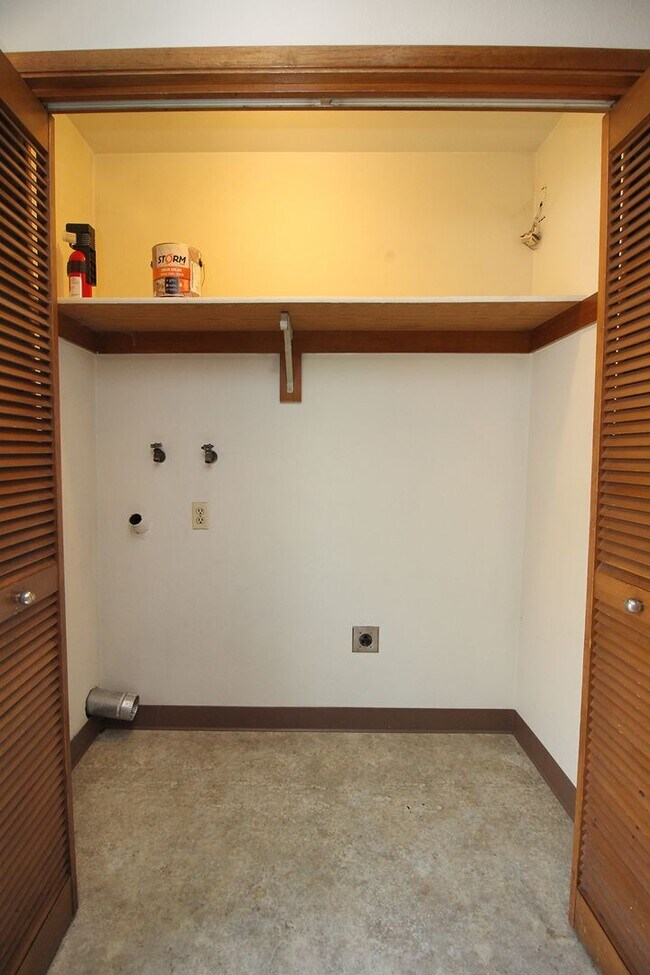 Building Photo - 2642-2642 SE 125th Ave