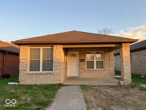 Building Photo - 4930 Elliott Ave