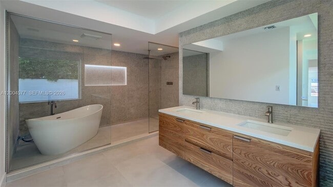 Building Photo - 1690 Daytonia Rd