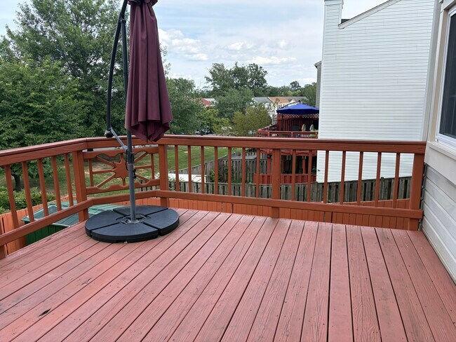 Building Photo - 1892 Beegee Ct