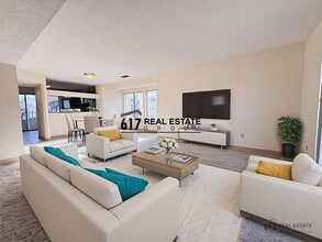 Building Photo - 150 N Beacon St