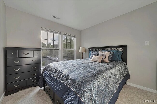 Building Photo - 2545 Mountain Ash Cir