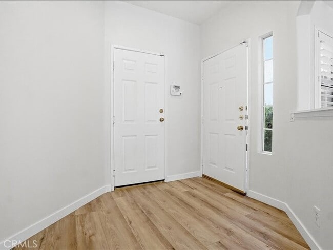 Building Photo - 356 Carrione Ct